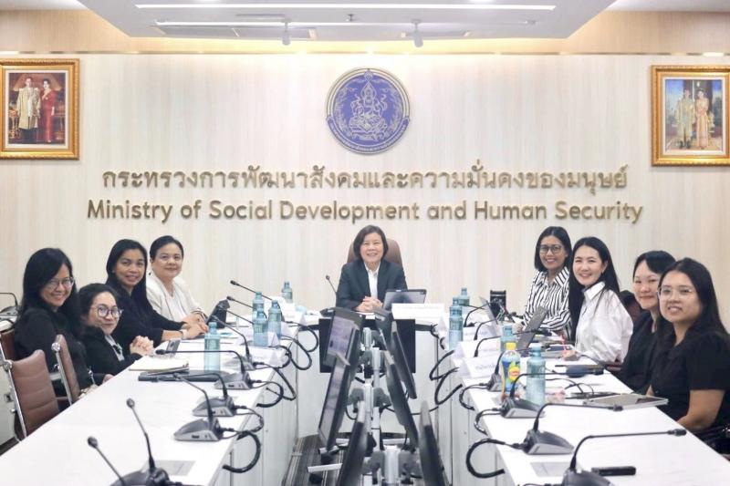 นางสาวสุนีย์ ศรีส�
