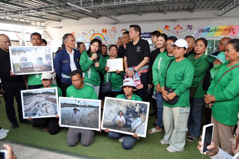 รมว.พม. ลงพื้นที่จ�