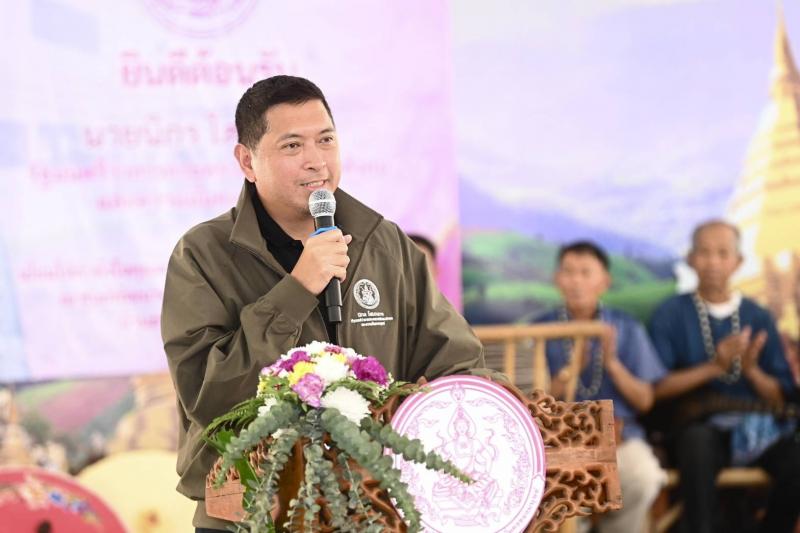 "นิกร" รมว.พม. เร�